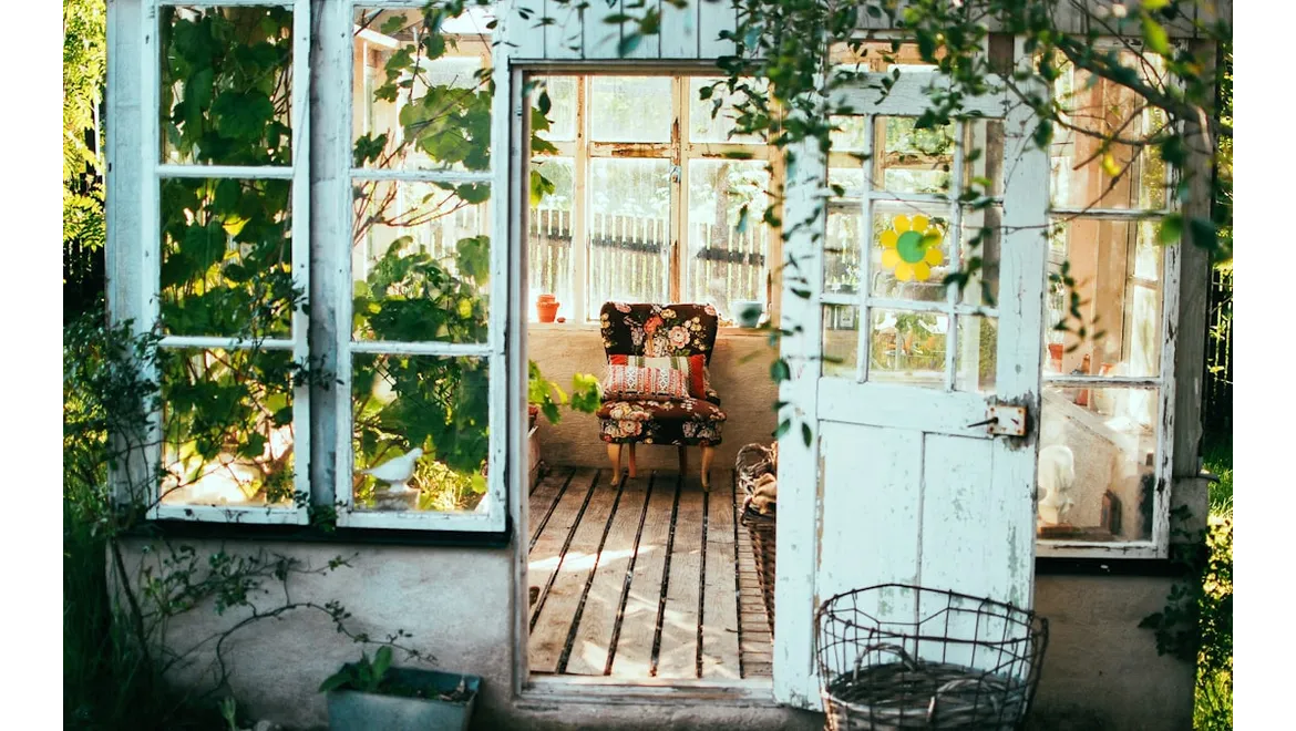 <p>Sunroom Serenity: Soundscapes for Your Wellness Oasis</p>