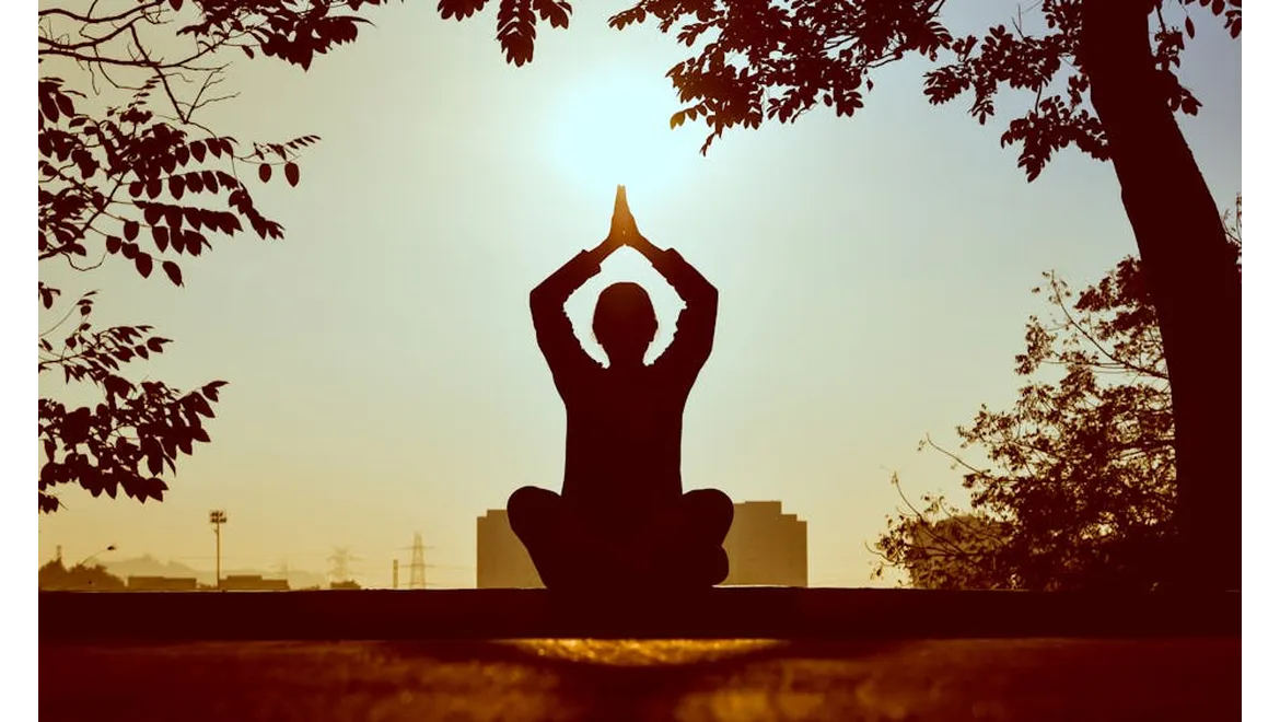 <p>Let There Be Light (and Air!): Chatting Wellbeing at Home</p>