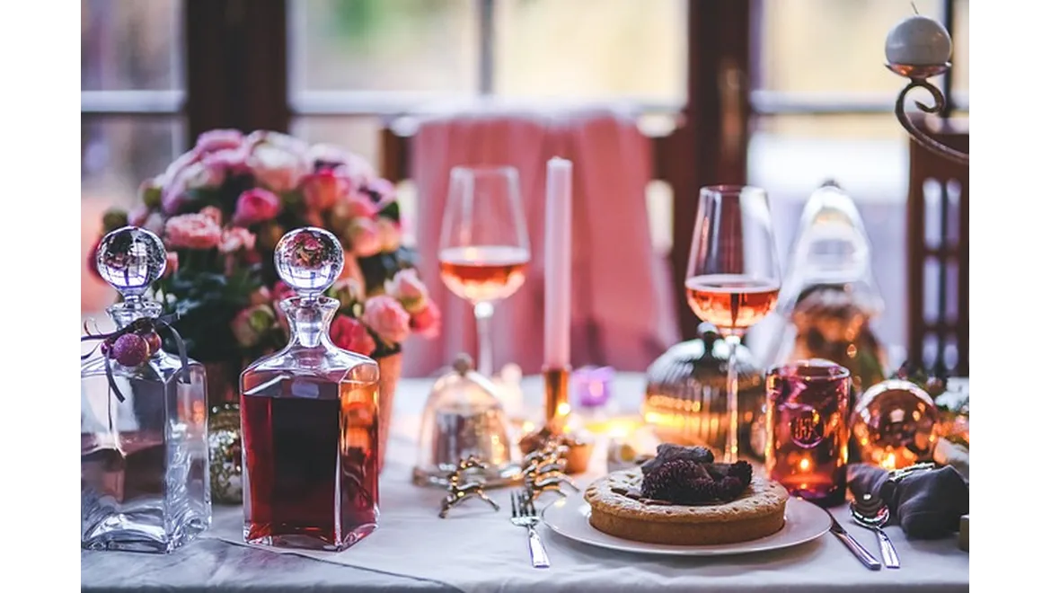 <p>Orangery Oasis: Effortless Elegance for Your Dinner Party</p>