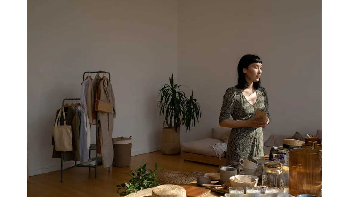 <p>Declutter Your Way to Zen: A Chat About Seasonal Home Sanctuaries</p>