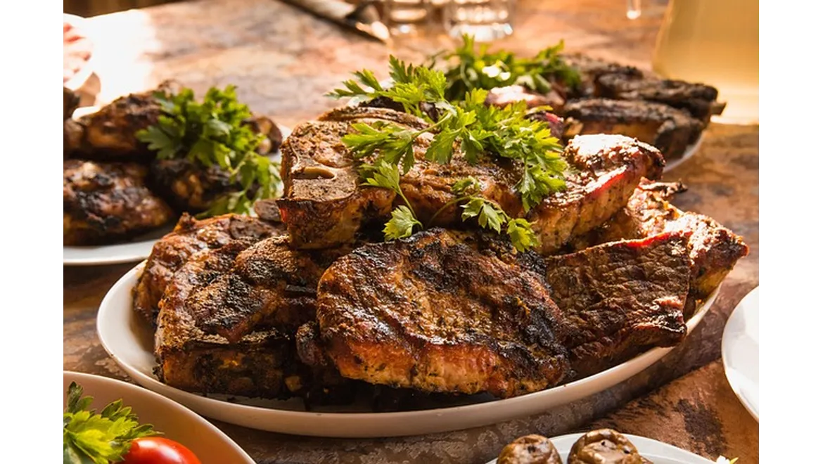 <p>Potluck Perfection: My Journey to a Stress-Free, Budget-Friendly Feast</p>